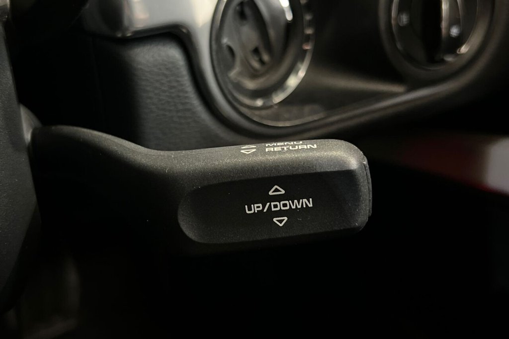 Used Porsche 718 Cayman 2019 for sale - 77422224: Photo 24