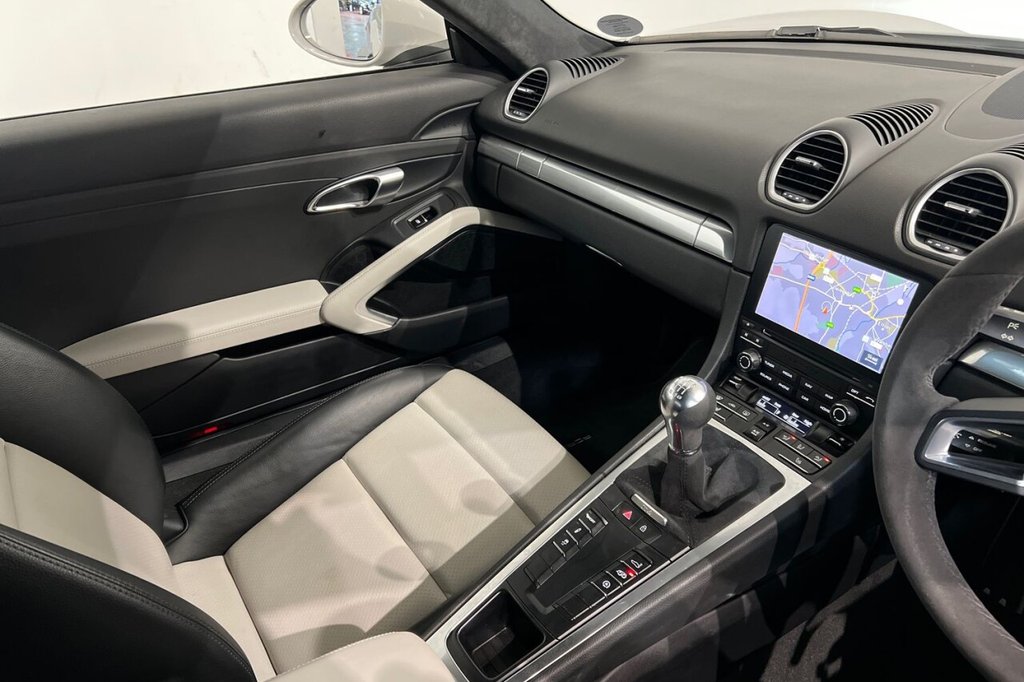 Used Porsche 718 Cayman 2019 for sale - 77422224: Photo 29