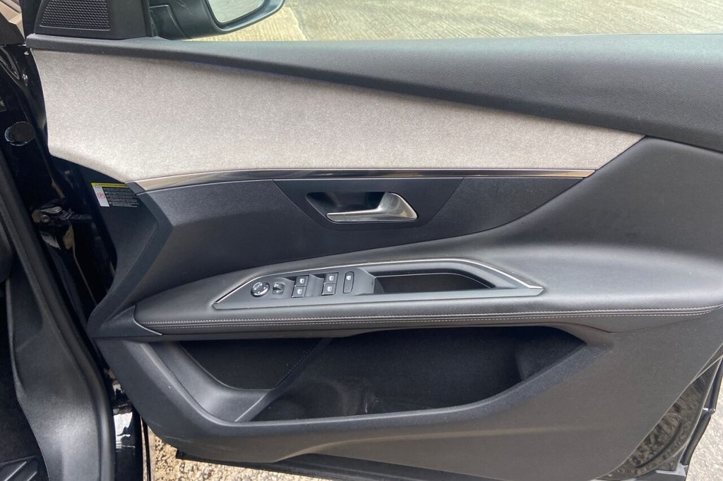 Used Peugeot 3008 2021 for sale - 76356399: Photo 40