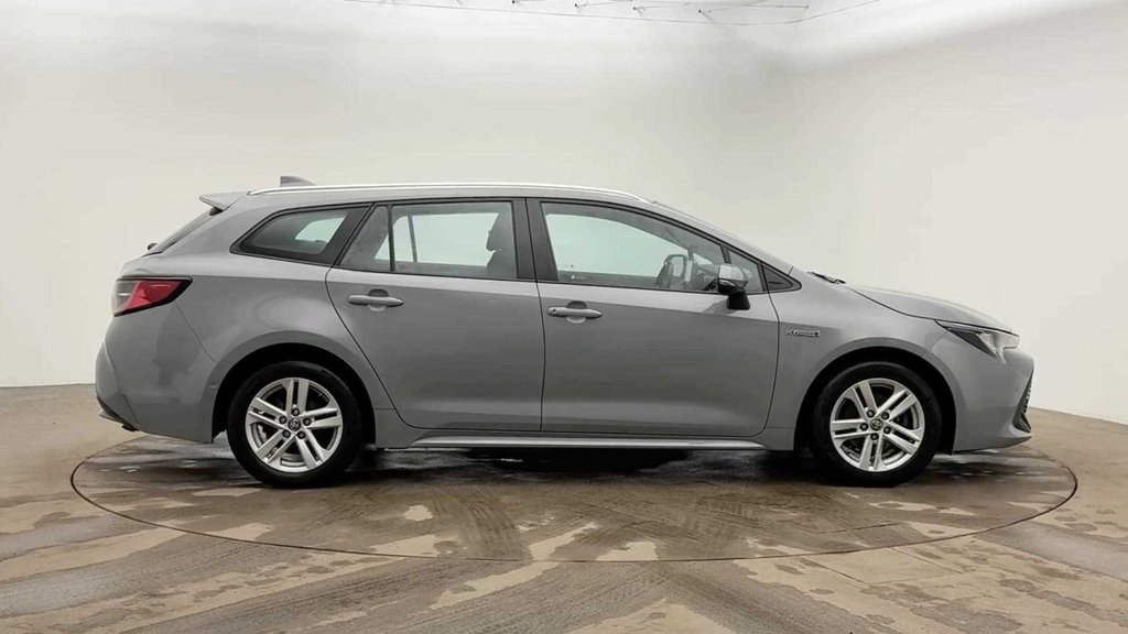 Used Toyota Corolla 2021 for sale - 77218622: Photo 2