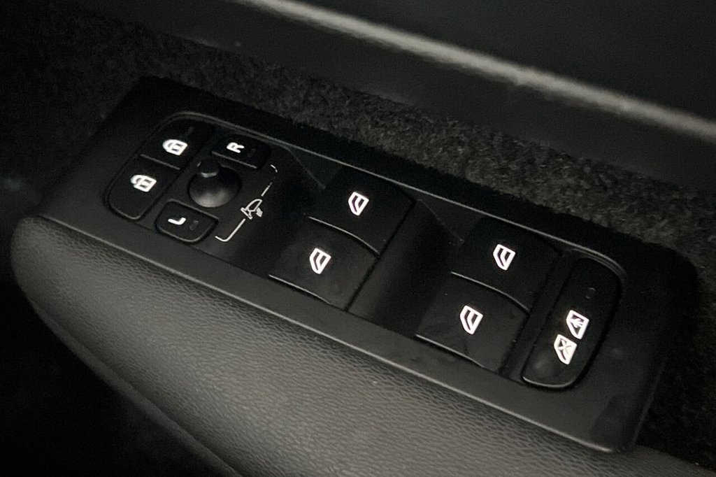 Used Volvo C40 2023 for sale - 75877437: Photo 26