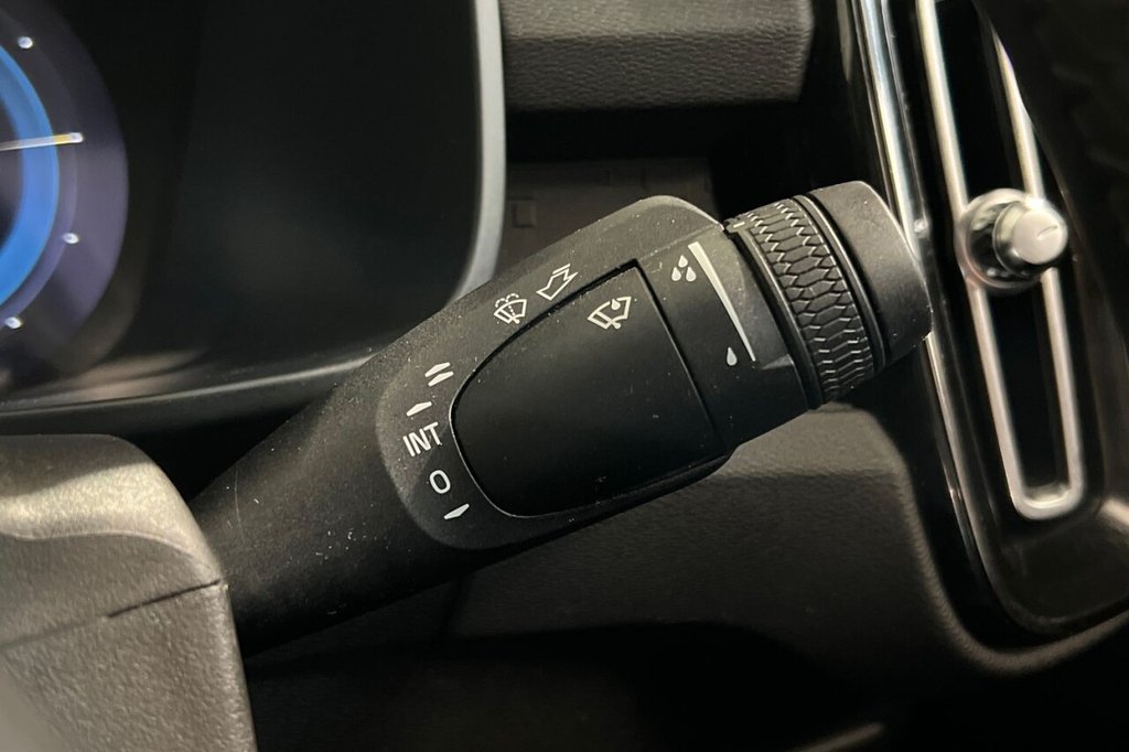 Used Volvo C40 2023 for sale - 75877437: Photo 32