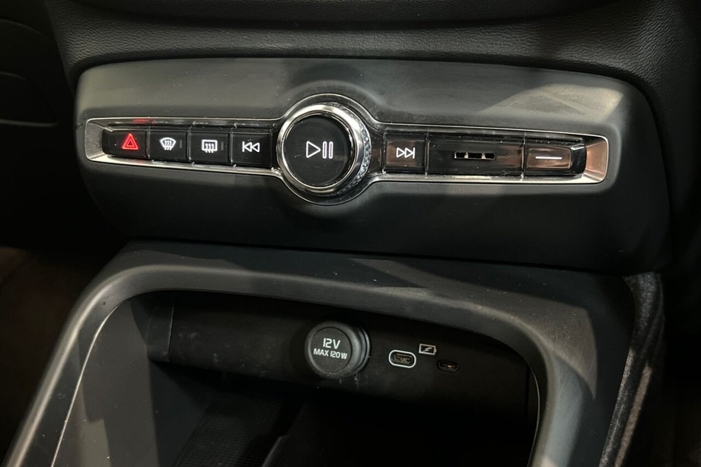 Used Volvo C40 2023 for sale - 75877437: Photo 33