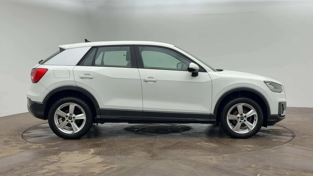 Used Audi Q2 2020 for sale - 76962426: Photo 2