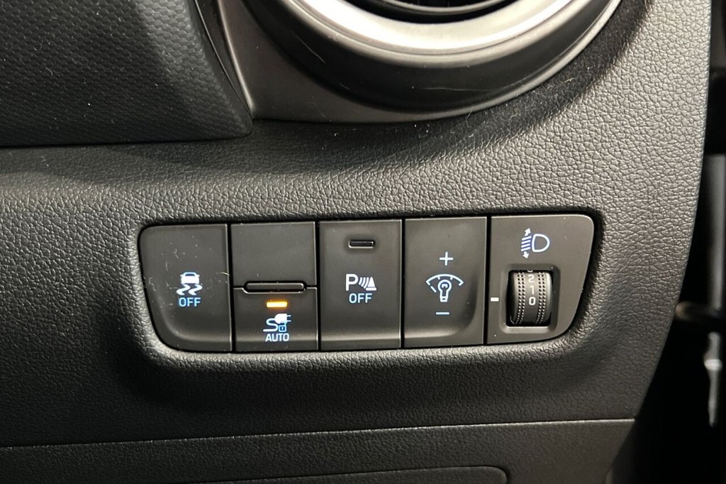 Used Hyundai KONA 2021 for sale - 77967019: Photo 38