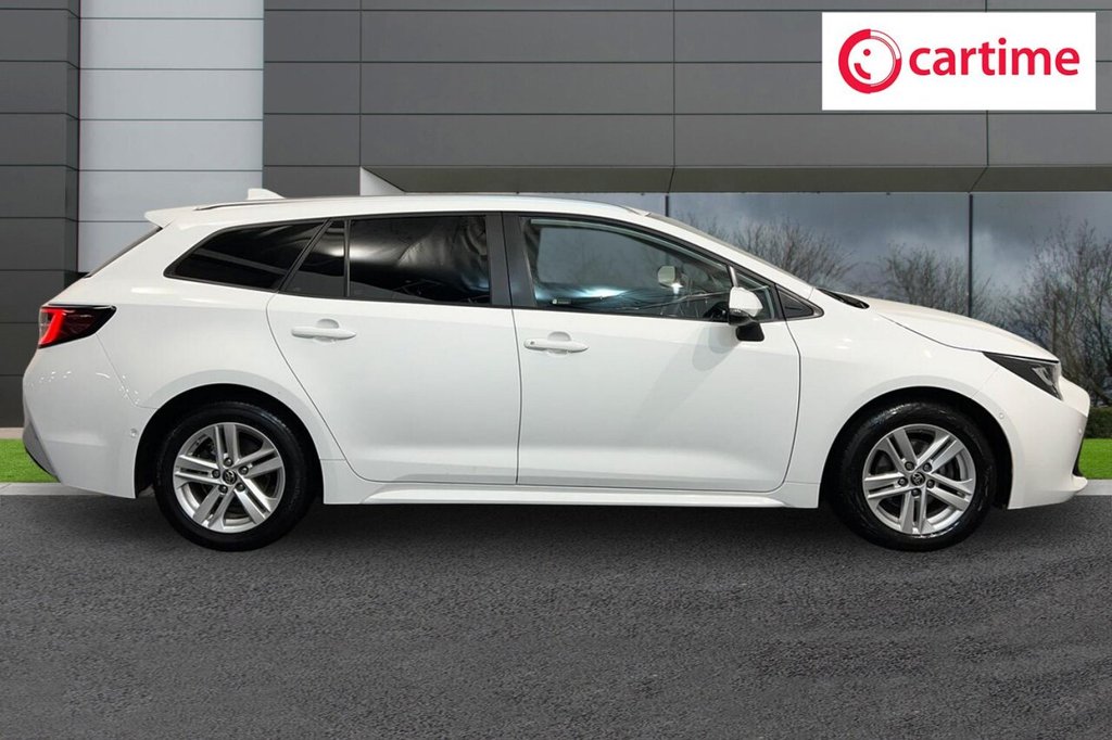 Used Toyota Corolla 2022 for sale - 77110840: Photo 2