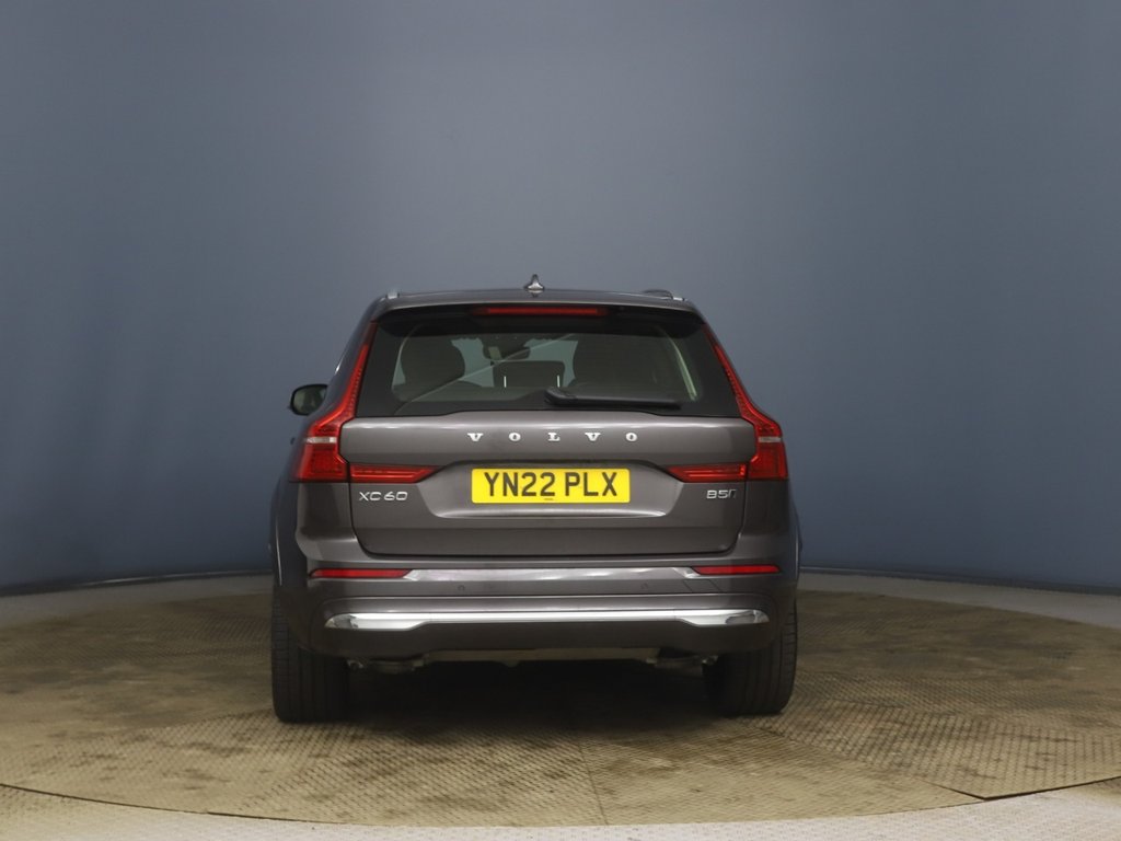 Used Volvo XC60 2022 for sale - 77941749: Photo 2
