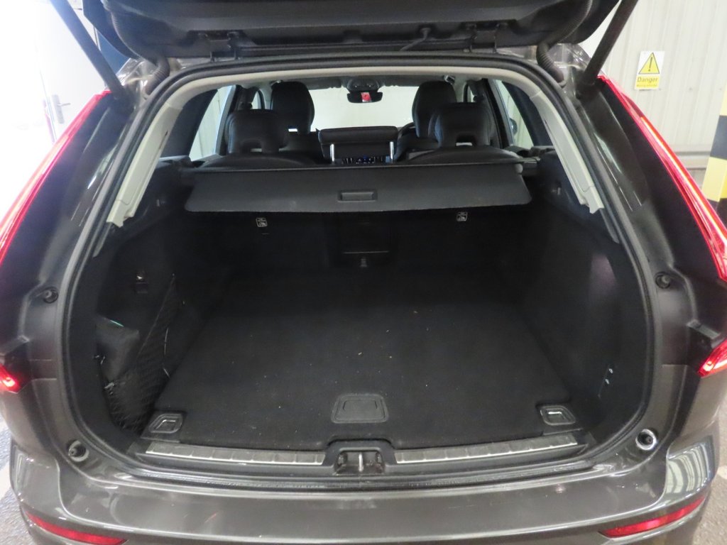 Used Volvo XC60 2022 for sale - 77941749: Photo 7