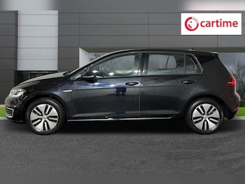 Used Volkswagen Golf 2019 for sale - 75973997: Photo