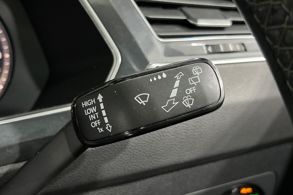 Used Volkswagen Tiguan 2018 for sale - 77451939: Photo 28