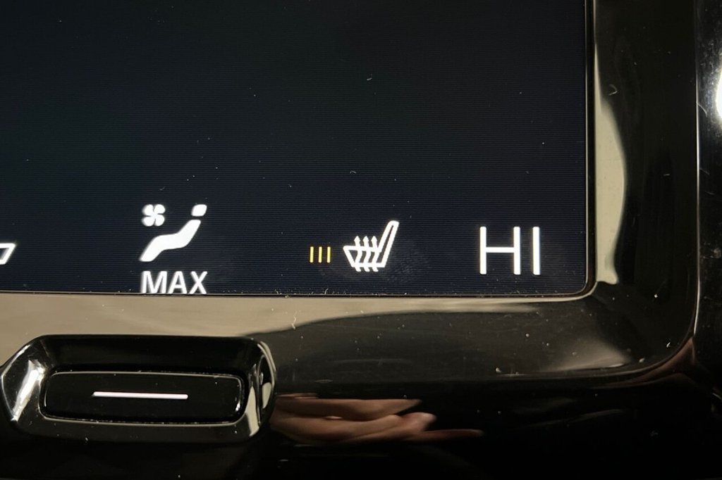 Used Volvo XC60 2020 for sale - 76582377: Photo 32