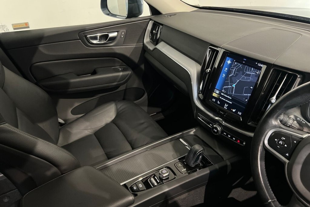 Used Volvo XC60 2020 for sale - 76582377: Photo 33