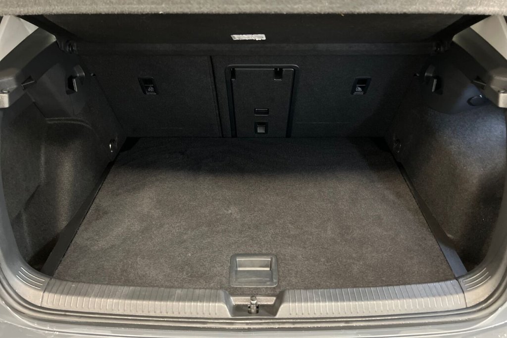 Used Volkswagen Golf 2022 for sale - 76380127: Photo 45