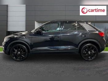 Used Volkswagen T-Roc 2021 for sale - 76962191: Photo