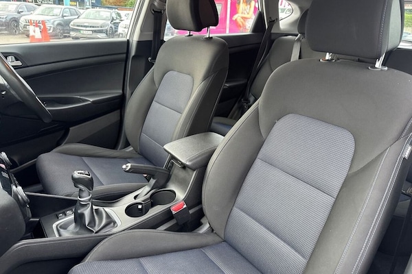 Used Hyundai TUCSON 2018 for sale - 76266619: Photo 30