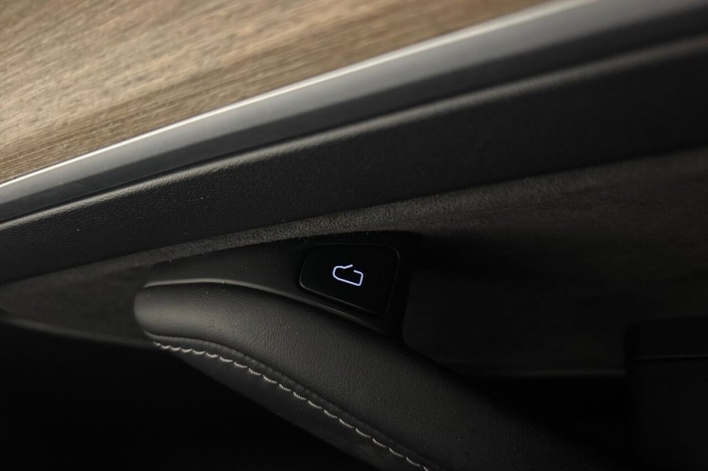 Used Tesla Model Y 2022 for sale - 77356717: Photo 22