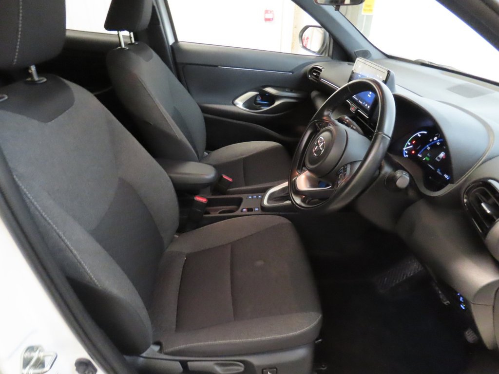 Used Toyota Yaris Cross 2022 for sale - 76841533: Photo 10