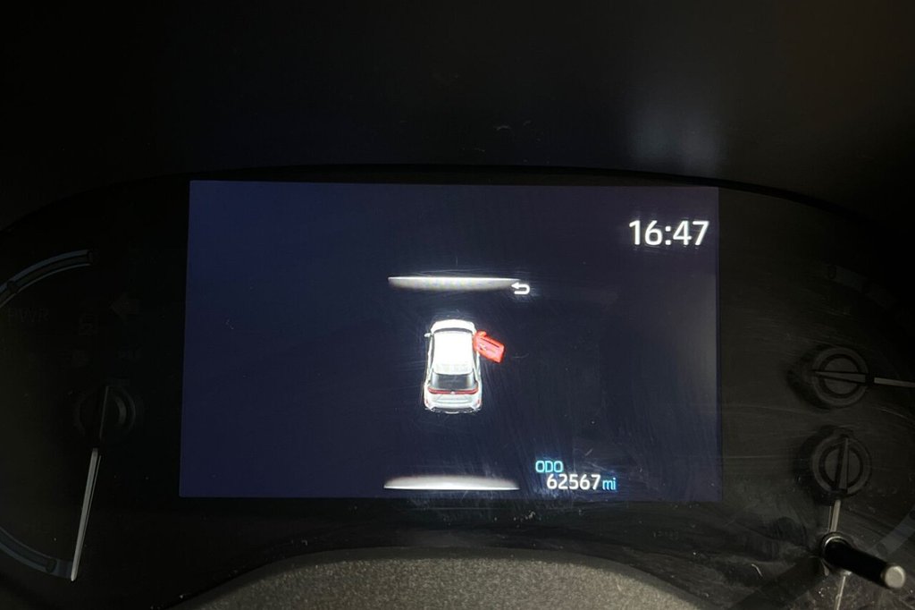 Used Toyota Yaris Cross 2022 for sale - 76841533: Photo 15