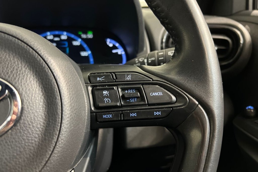 Used Toyota Yaris Cross 2022 for sale - 76841533: Photo 26