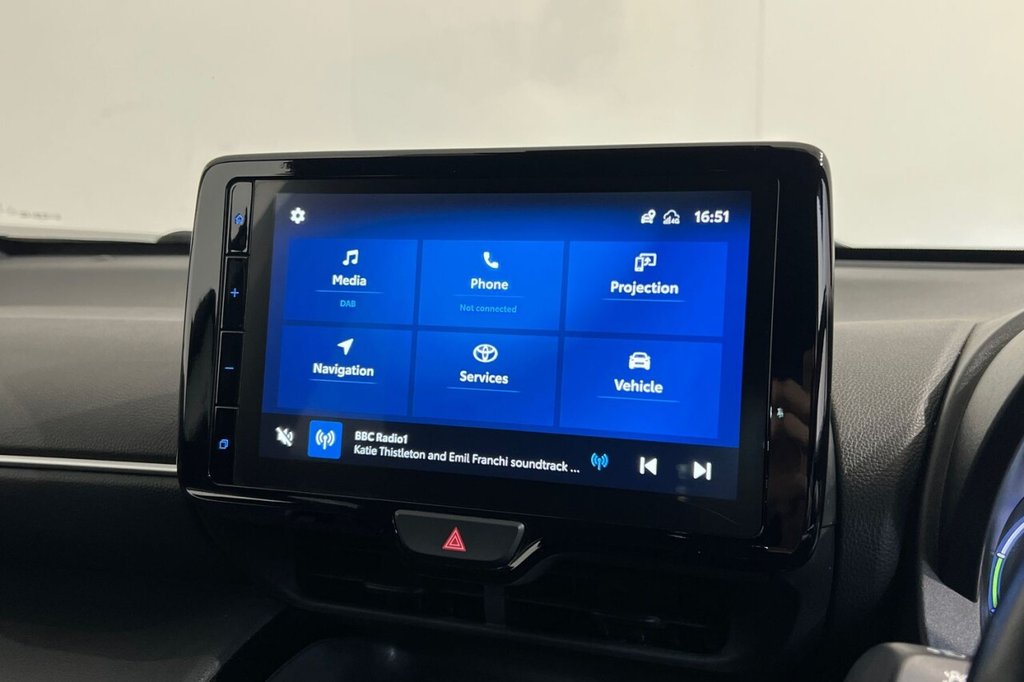 Used Toyota Yaris Cross 2022 for sale - 76841533: Photo 31