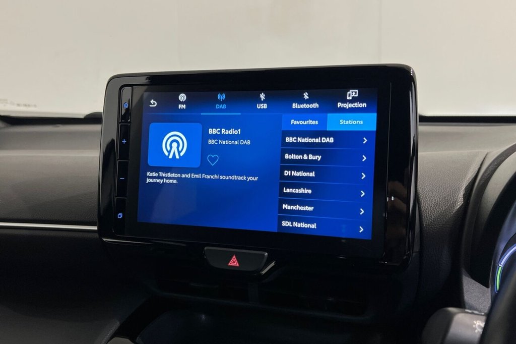 Used Toyota Yaris Cross 2022 for sale - 76841533: Photo 32