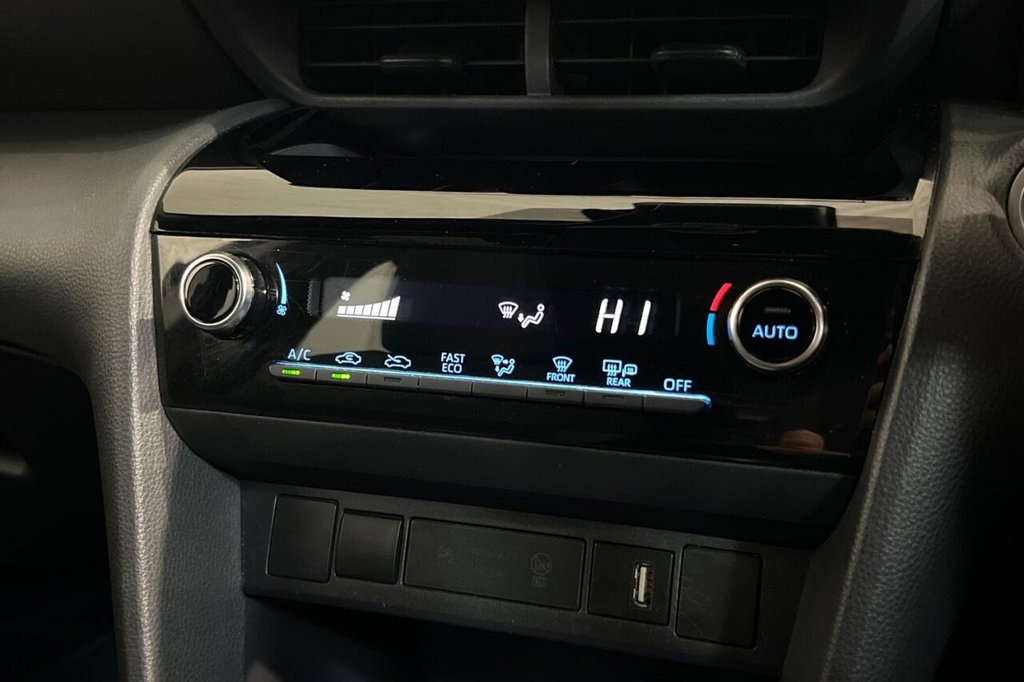 Used Toyota Yaris Cross 2022 for sale - 76841533: Photo 35