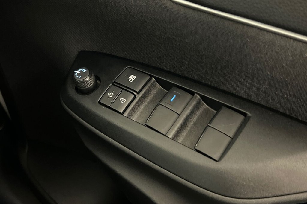 Used Toyota Yaris Cross 2022 for sale - 76841533: Photo 37