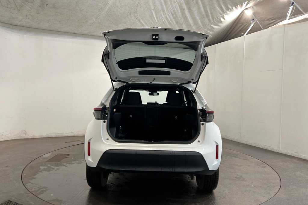 Used Toyota Yaris Cross 2022 for sale - 76841533: Photo 38