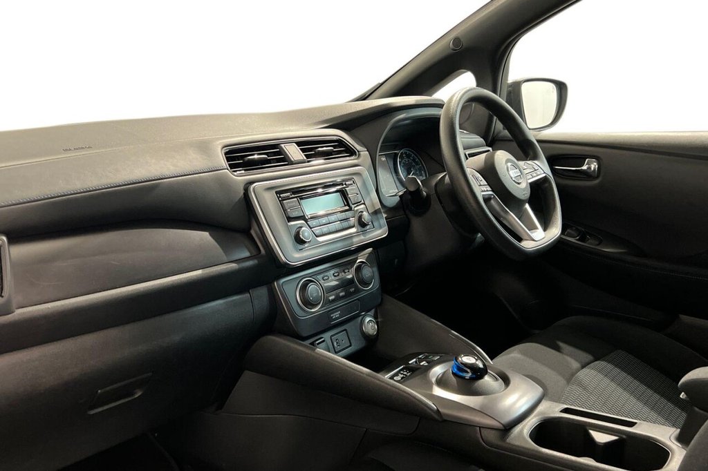 Used Nissan Leaf 2018 for sale - 77631647: Photo 11