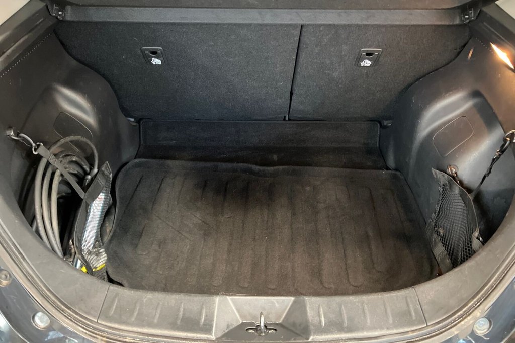 Used Nissan Leaf 2018 for sale - 77631647: Photo 38