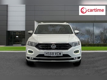 Used Volkswagen T-Roc 2019 for sale - 77031076: Photo