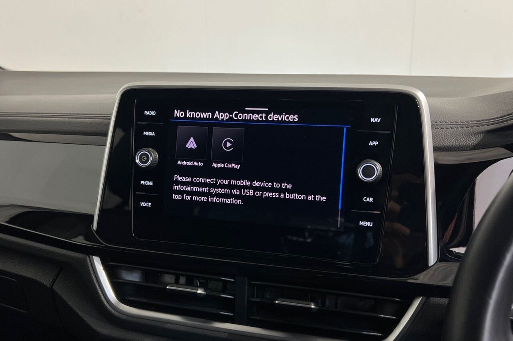 Used Volkswagen T-Roc 2024 for sale - 77966678: Photo 30