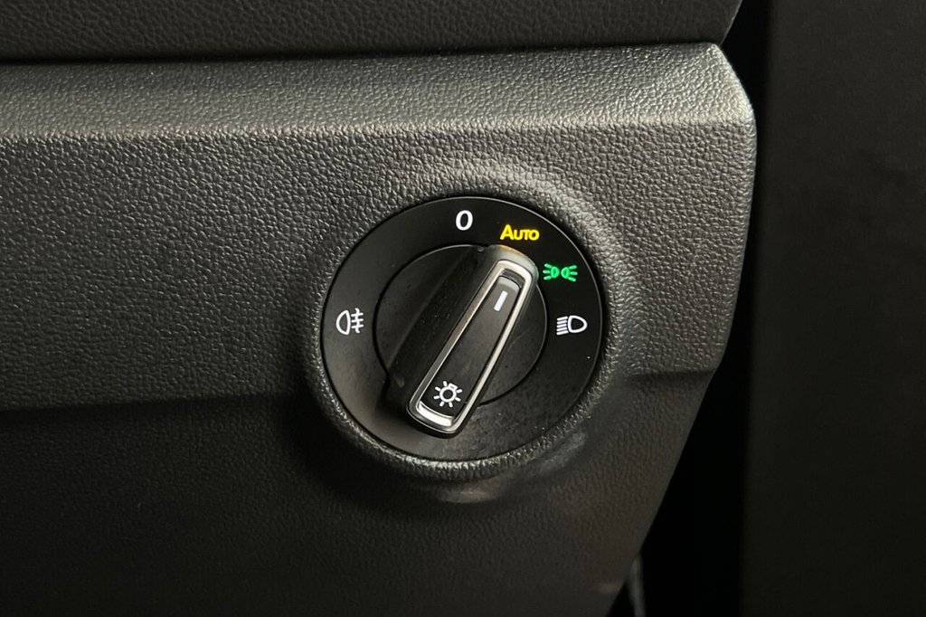 Used Volkswagen T-Roc 2024 for sale - 77966678: Photo 38