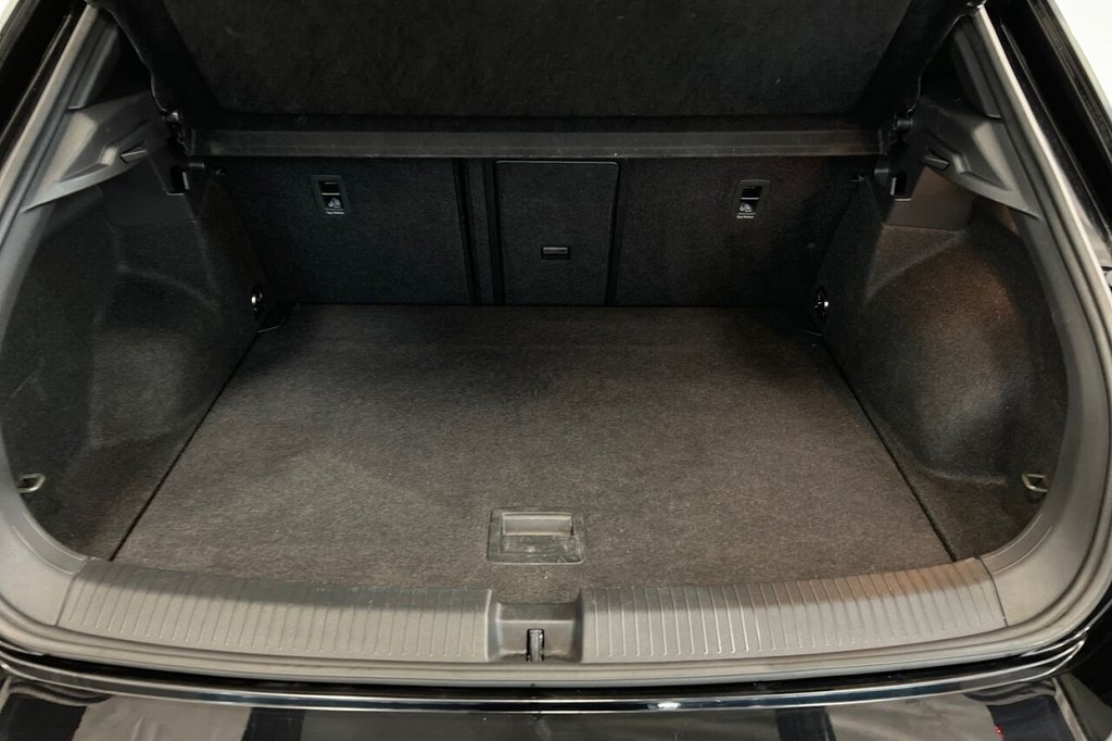Used Volkswagen T-Roc 2024 for sale - 77966678: Photo 43