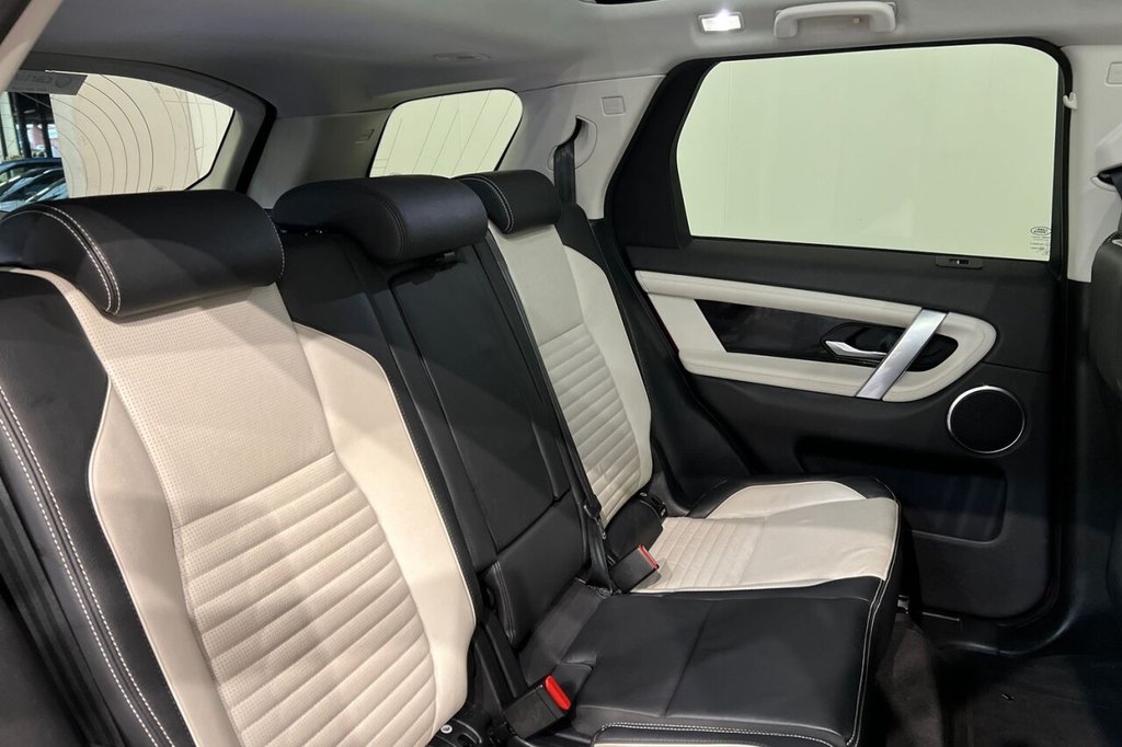 Used Land Rover Discovery Sport 2021 for sale - 76327878: Photo 24