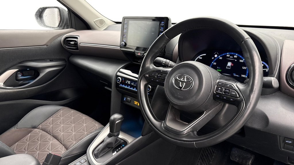 Used Toyota Yaris Cross 2022 for sale - 77835894: Photo 5