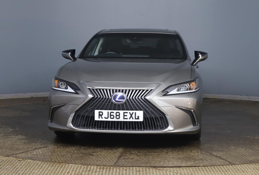 Used Lexus ES 2019 for sale - 77539549: Photo 3