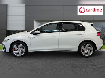 Used Volkswagen Golf 2024 for sale - 76291600: Photo