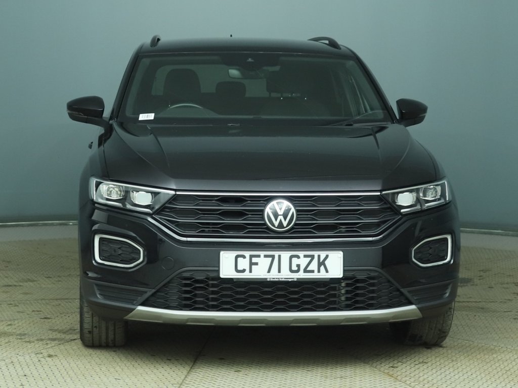 Used Volkswagen T-Roc 2021 for sale - 76841673: Photo 2