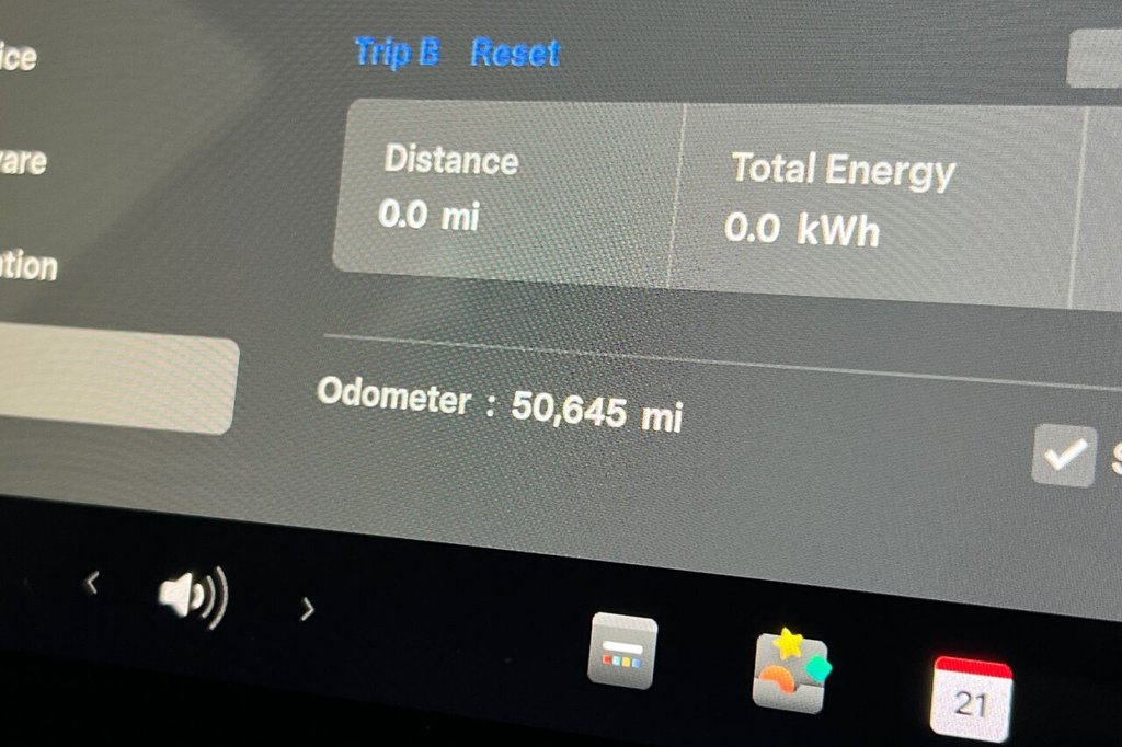 Used Tesla Model 3 2021 for sale - 77463884: Photo 14