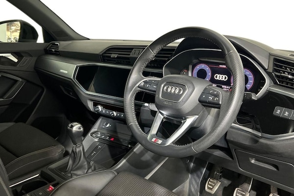 Used Audi Q3 2019 for sale - 76323246: Photo 9