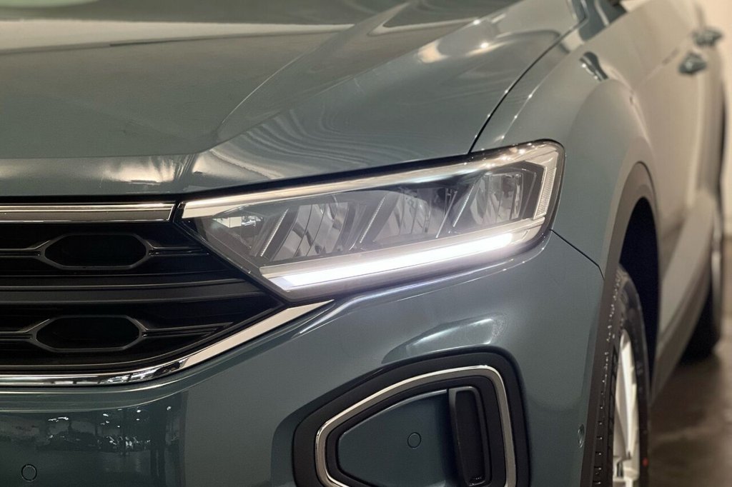 Used Volkswagen T-Roc 2023 for sale - 78199970: Photo 16