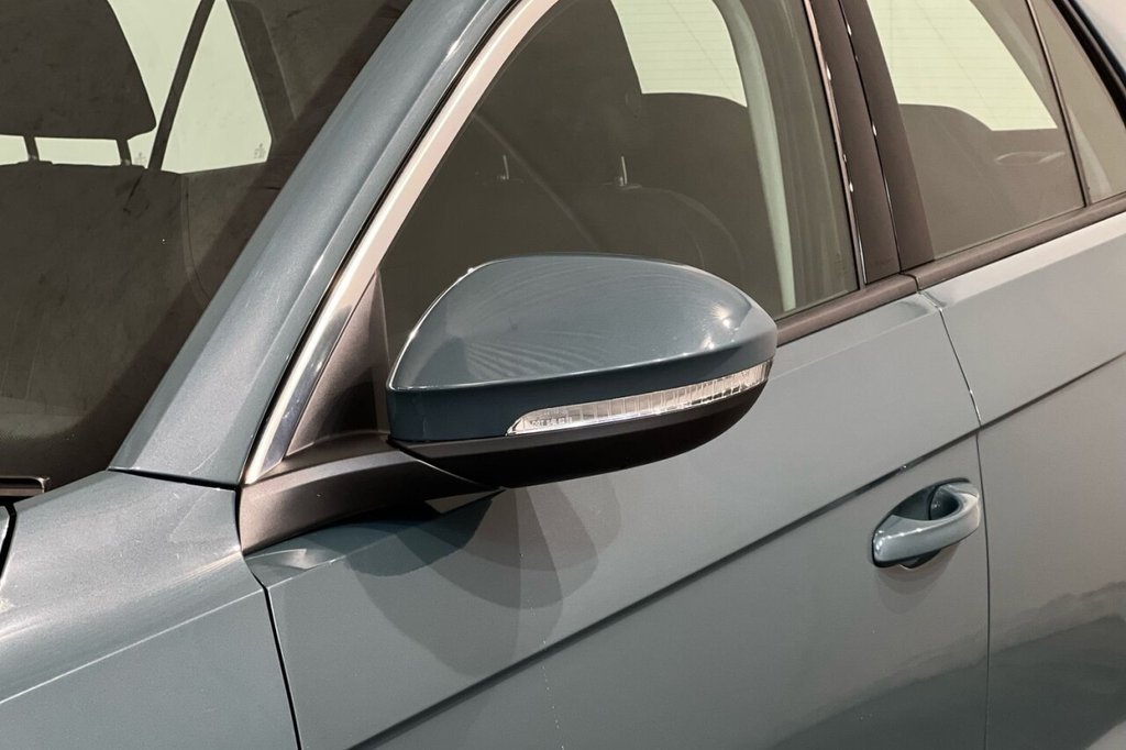 Used Volkswagen T-Roc 2023 for sale - 78199970: Photo 17