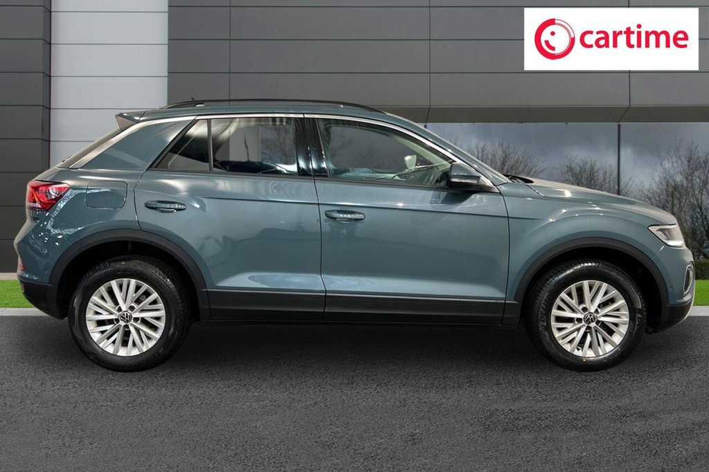 Used Volkswagen T-Roc 2023 for sale - 78199970: Photo 2