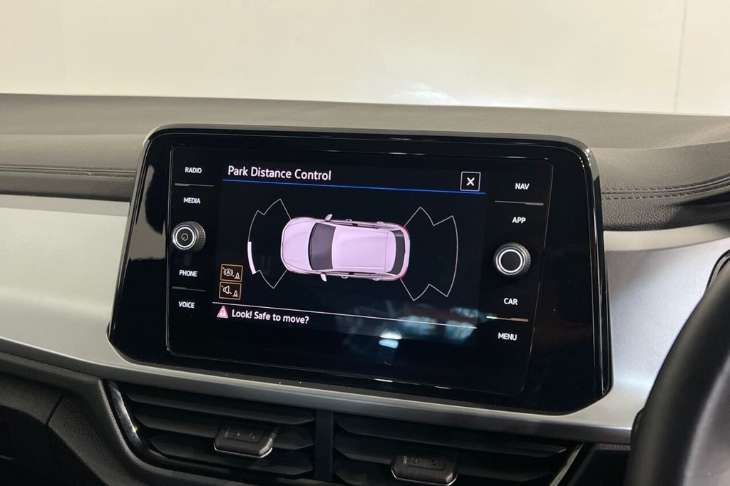 Used Volkswagen T-Roc 2023 for sale - 78199970: Photo 28