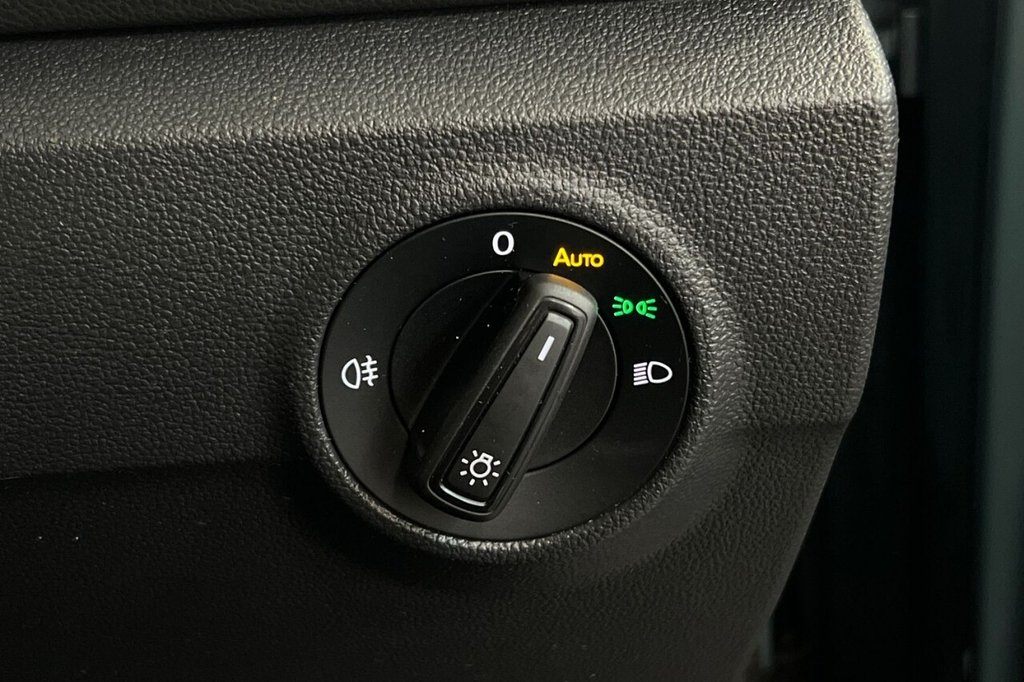 Used Volkswagen T-Roc 2023 for sale - 78199970: Photo 35