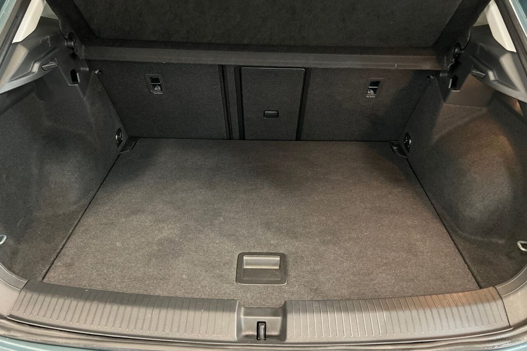 Used Volkswagen T-Roc 2023 for sale - 78199970: Photo 40
