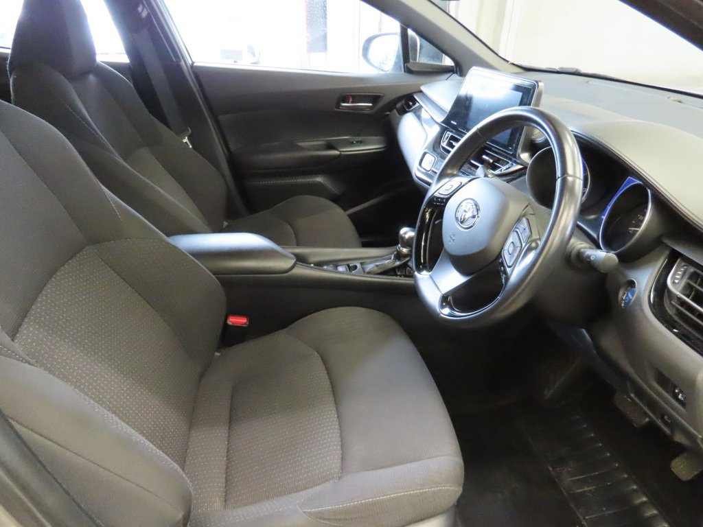 Used Toyota C-HR 2018 for sale - 78082954: Photo 10