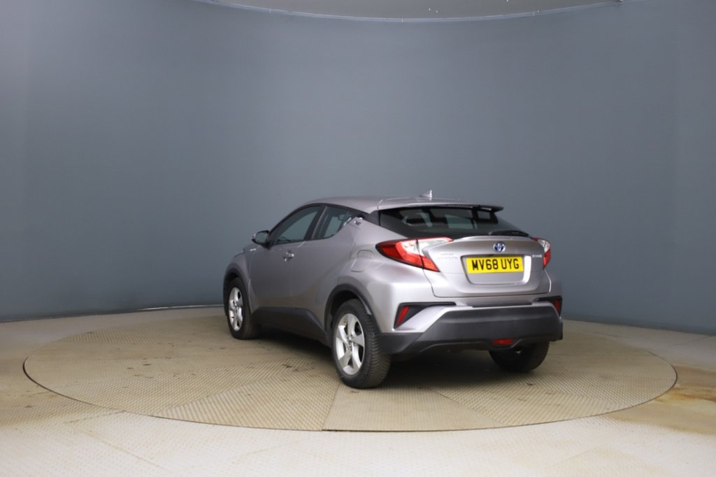 Used Toyota C-HR 2018 for sale - 78082954: Photo 3