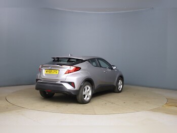 Used Toyota C-HR 2018 for sale - 78082954: Photo